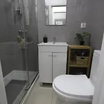 Nautic M1 R2 - Classy & Cozy Double With Shared Bathroom In Marques Pombal 2* Lisboa