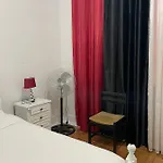 Nautic M1 R2 - Classy & Cozy Double With Shared Bathroom In Marques Pombal Πανσιόν 2*