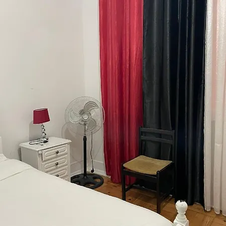 Nautic M1 R2 - Classy & Cozy Double With Shared Bathroom In Marques Pombal Pensjonat 2*