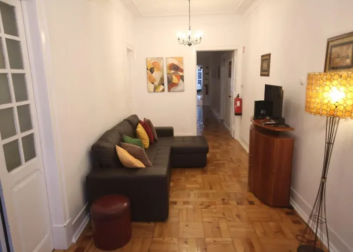 Nautic M1 R2 - Classy & Cozy Double With Shared Bathroom In Marques Pombal 2* Lisbona