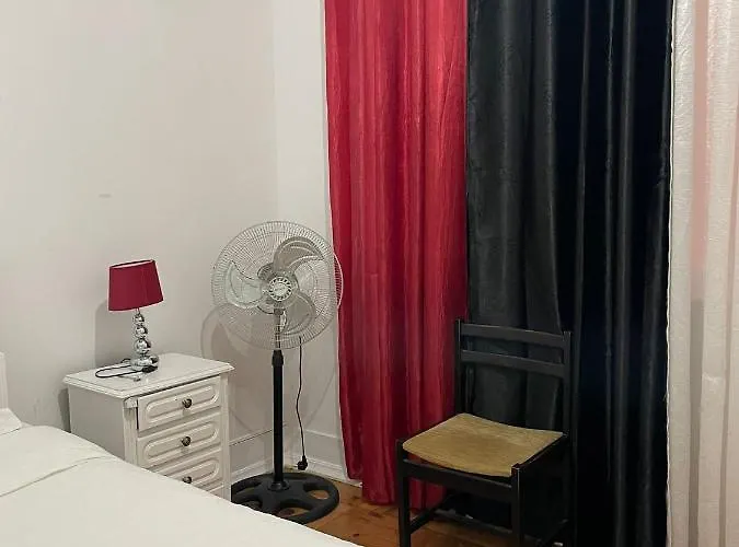 Nautic M1 R2 - Classy & Cozy Double With Shared Bathroom In Marques Pombal Affittacamere 2*