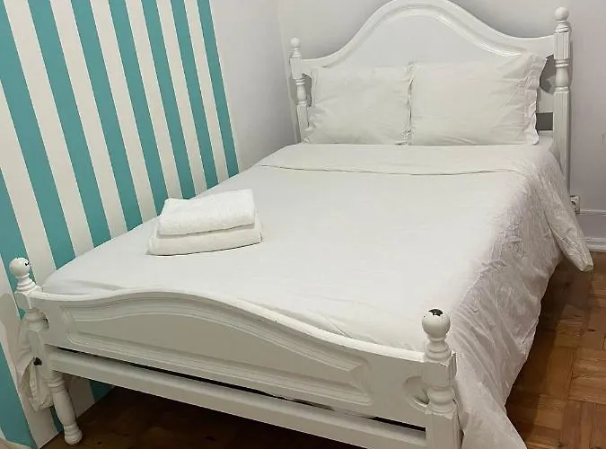 Nautic M1 R2 - Classy & Cozy Double With Shared Bathroom In Marques Pombal Lisboa